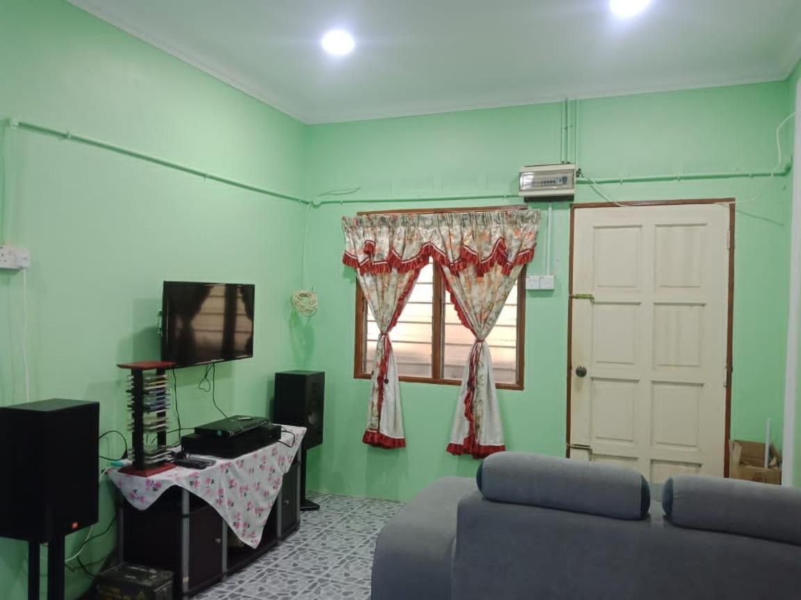 Kuntum Cottage Bed&Breakfast Kampung Tanjung Ipoh Exterior foto
